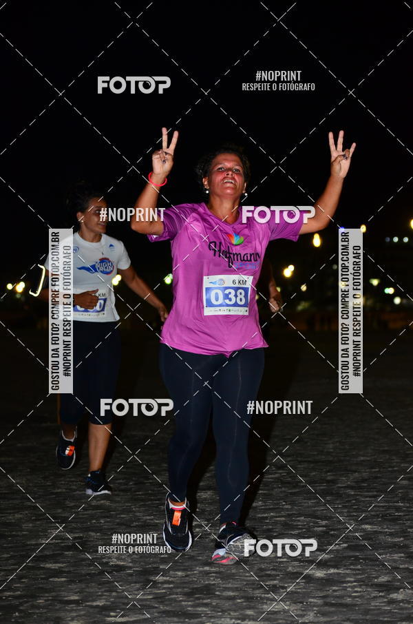 Buy your photos of the eventSummer Night Run - Praia do Forte on Fotop