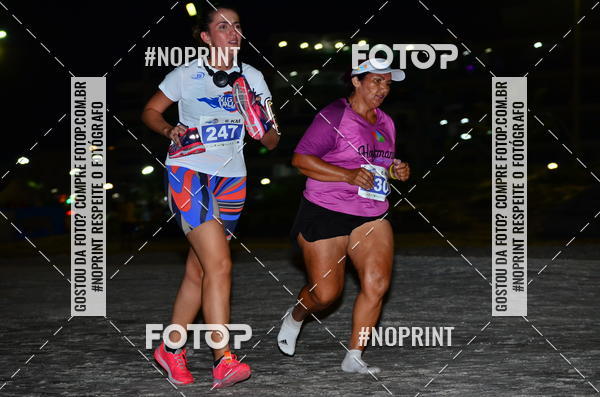 Buy your photos of the eventSummer Night Run - Praia do Forte on Fotop