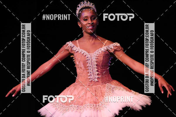 Buy your photos of the eventFORMATURA LILIAN GUMIEIRO on Fotop