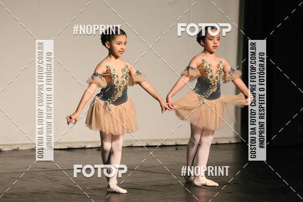 Buy your photos of the eventFORMATURA LILIAN GUMIEIRO on Fotop