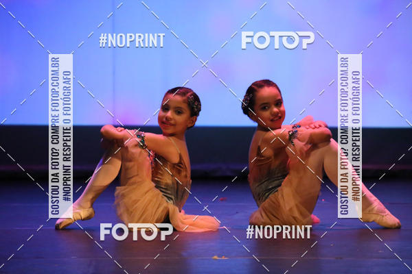 Buy your photos of the eventFORMATURA LILIAN GUMIEIRO on Fotop