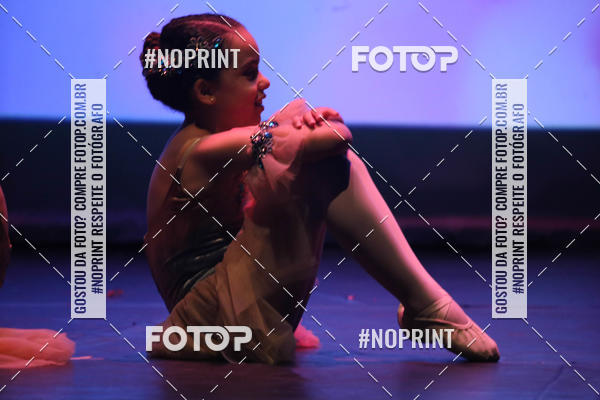 Buy your photos of the eventFORMATURA LILIAN GUMIEIRO on Fotop