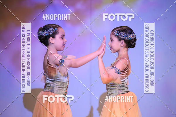 Buy your photos of the eventFORMATURA LILIAN GUMIEIRO on Fotop