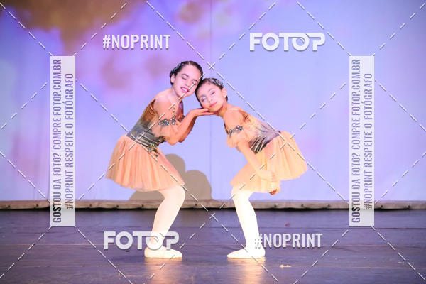 Buy your photos of the eventFORMATURA LILIAN GUMIEIRO on Fotop