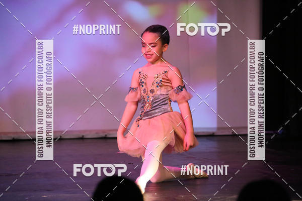 Buy your photos of the eventFORMATURA LILIAN GUMIEIRO on Fotop