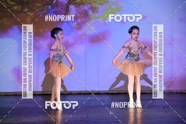 Buy your photos of the eventFORMATURA LILIAN GUMIEIRO on Fotop