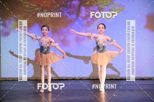 Buy your photos of the eventFORMATURA LILIAN GUMIEIRO on Fotop