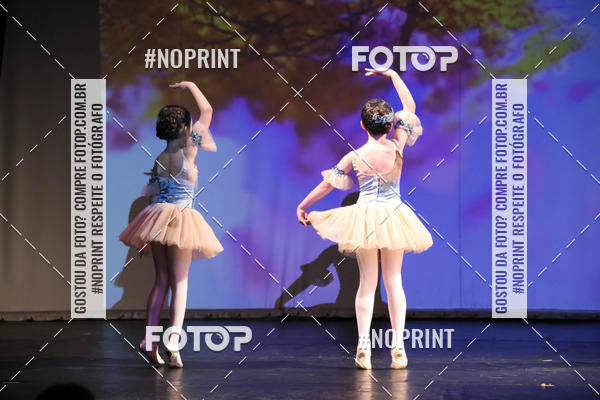 Buy your photos of the eventFORMATURA LILIAN GUMIEIRO on Fotop