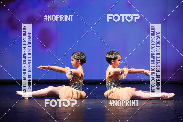Buy your photos of the eventFORMATURA LILIAN GUMIEIRO on Fotop