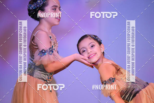 Buy your photos of the eventFORMATURA LILIAN GUMIEIRO on Fotop