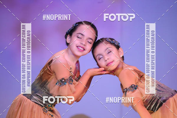 Buy your photos of the eventFORMATURA LILIAN GUMIEIRO on Fotop