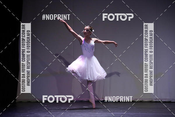 Buy your photos of the eventFORMATURA LILIAN GUMIEIRO on Fotop