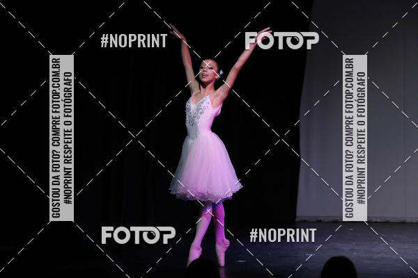 Buy your photos of the eventFORMATURA LILIAN GUMIEIRO on Fotop