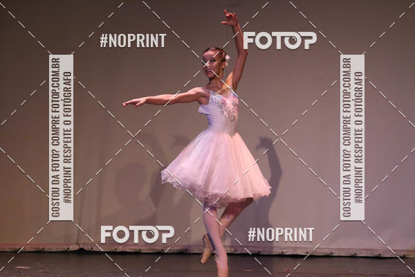 Buy your photos of the eventFORMATURA LILIAN GUMIEIRO on Fotop