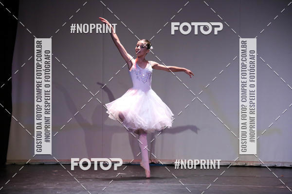 Buy your photos of the eventFORMATURA LILIAN GUMIEIRO on Fotop