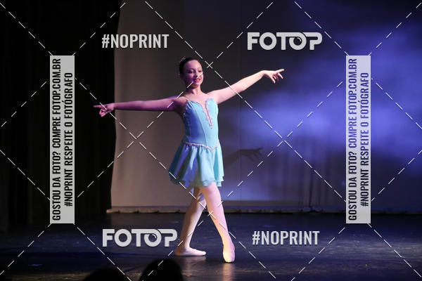 Buy your photos of the eventFORMATURA LILIAN GUMIEIRO on Fotop