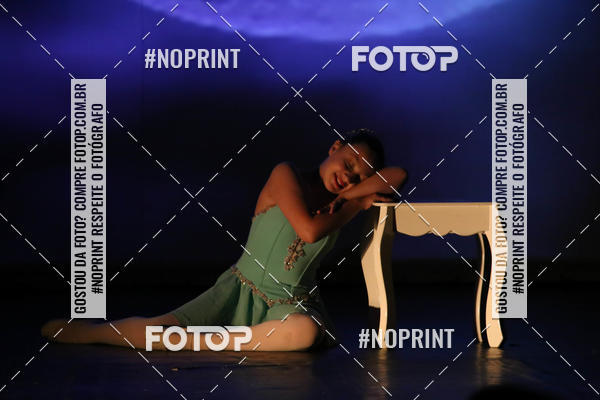 Buy your photos of the eventFORMATURA LILIAN GUMIEIRO on Fotop