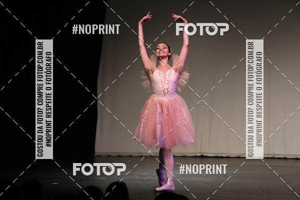 Buy your photos of the eventFORMATURA LILIAN GUMIEIRO on Fotop