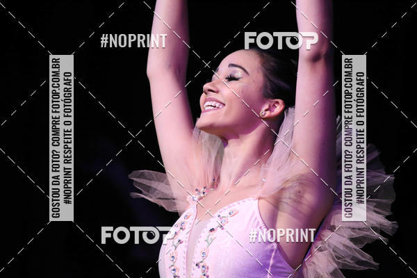 Buy your photos of the eventFORMATURA LILIAN GUMIEIRO on Fotop