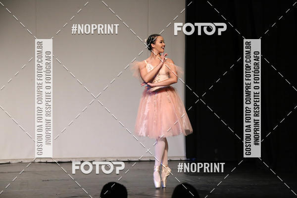 Buy your photos of the eventFORMATURA LILIAN GUMIEIRO on Fotop