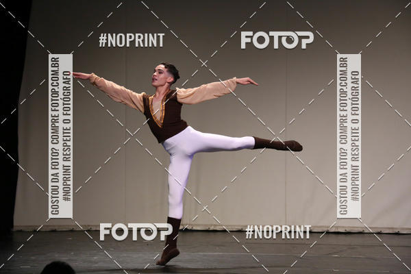 Buy your photos of the eventFORMATURA LILIAN GUMIEIRO on Fotop