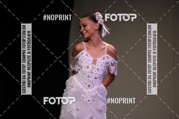 Buy your photos of the eventFORMATURA LILIAN GUMIEIRO on Fotop