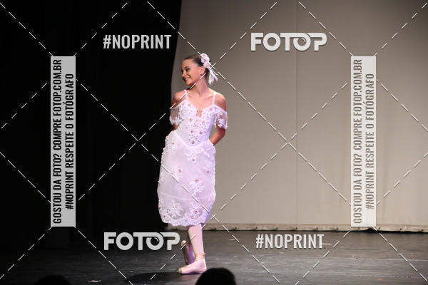 Buy your photos of the eventFORMATURA LILIAN GUMIEIRO on Fotop
