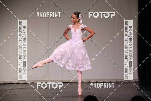 Buy your photos of the eventFORMATURA LILIAN GUMIEIRO on Fotop