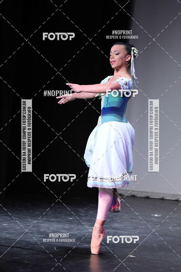 Buy your photos of the eventFORMATURA LILIAN GUMIEIRO on Fotop