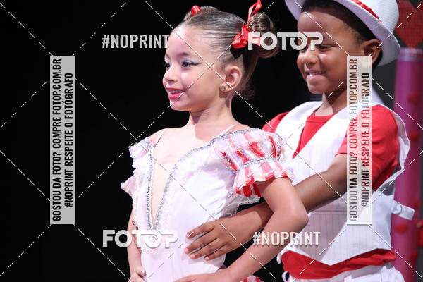 Buy your photos of the eventFORMATURA LILIAN GUMIEIRO on Fotop