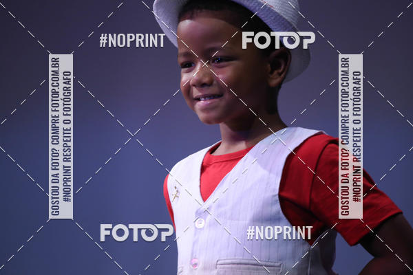 Buy your photos of the eventFORMATURA LILIAN GUMIEIRO on Fotop