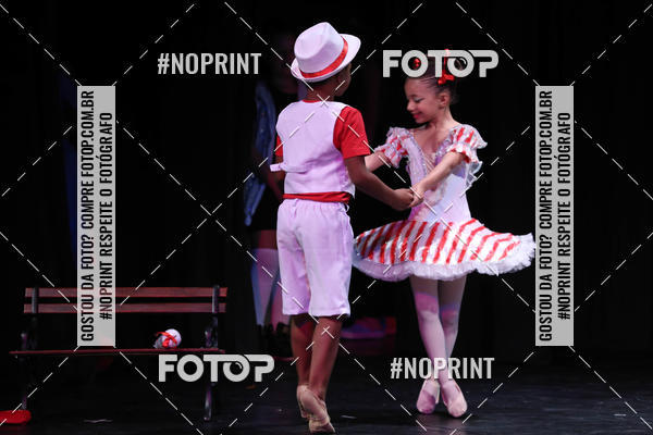 Buy your photos of the eventFORMATURA LILIAN GUMIEIRO on Fotop