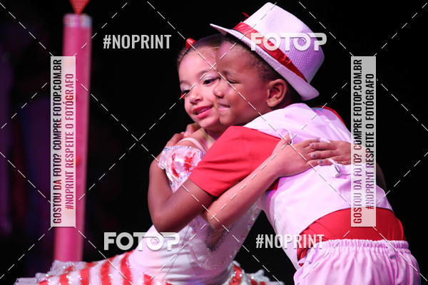 Buy your photos of the eventFORMATURA LILIAN GUMIEIRO on Fotop