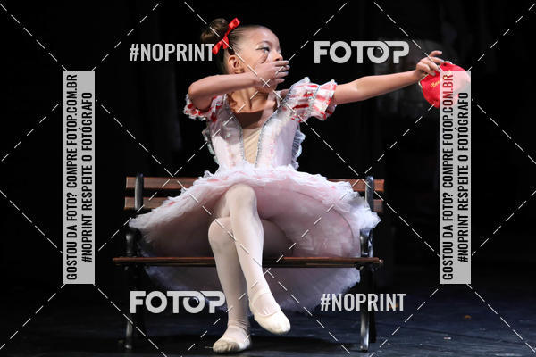 Buy your photos of the eventFORMATURA LILIAN GUMIEIRO on Fotop