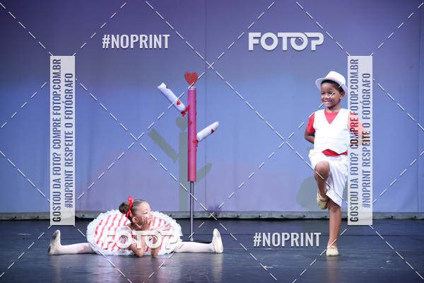 Buy your photos of the eventFORMATURA LILIAN GUMIEIRO on Fotop