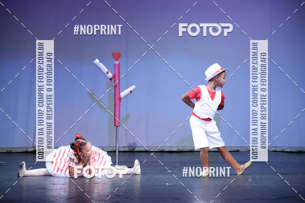 Buy your photos of the eventFORMATURA LILIAN GUMIEIRO on Fotop