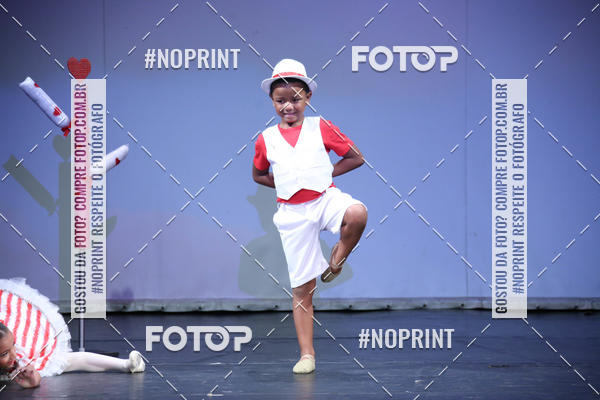 Buy your photos of the eventFORMATURA LILIAN GUMIEIRO on Fotop