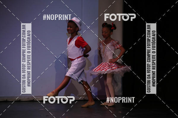 Buy your photos of the eventFORMATURA LILIAN GUMIEIRO on Fotop