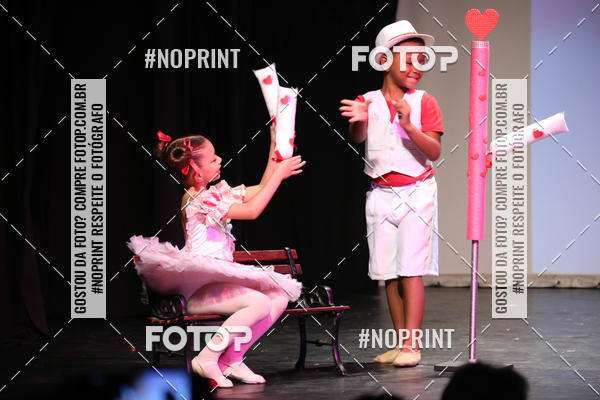 Buy your photos of the eventFORMATURA LILIAN GUMIEIRO on Fotop