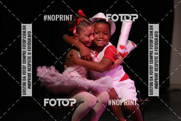 Buy your photos of the eventFORMATURA LILIAN GUMIEIRO on Fotop