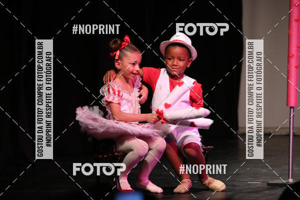 Buy your photos of the eventFORMATURA LILIAN GUMIEIRO on Fotop