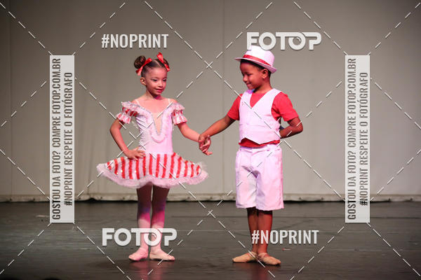 Buy your photos of the eventFORMATURA LILIAN GUMIEIRO on Fotop