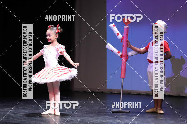Buy your photos of the eventFORMATURA LILIAN GUMIEIRO on Fotop
