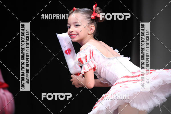 Buy your photos of the eventFORMATURA LILIAN GUMIEIRO on Fotop