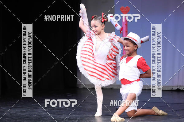 Buy your photos of the eventFORMATURA LILIAN GUMIEIRO on Fotop