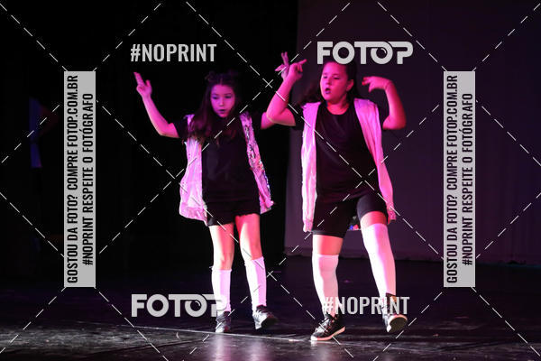 Buy your photos of the eventFORMATURA LILIAN GUMIEIRO on Fotop