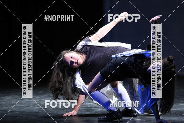 Buy your photos of the eventFORMATURA LILIAN GUMIEIRO on Fotop