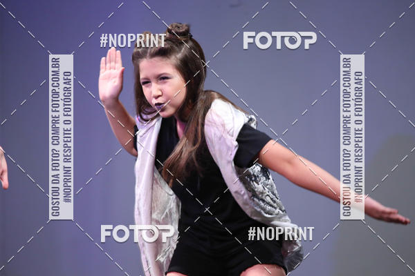 Buy your photos of the eventFORMATURA LILIAN GUMIEIRO on Fotop