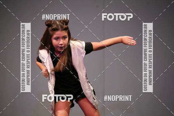 Buy your photos of the eventFORMATURA LILIAN GUMIEIRO on Fotop