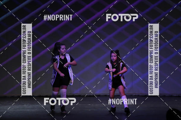 Buy your photos of the eventFORMATURA LILIAN GUMIEIRO on Fotop